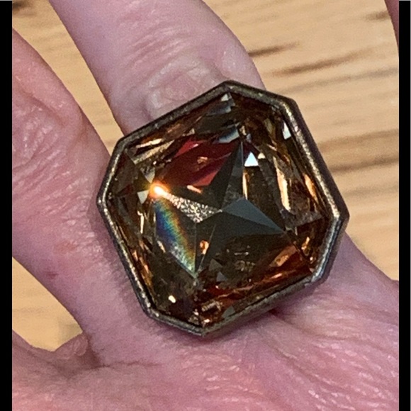 Ring - Picture 4 of 9
